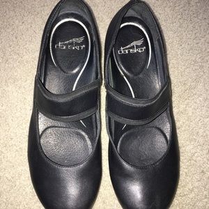 Dansko Black Stretch strap shoes 42